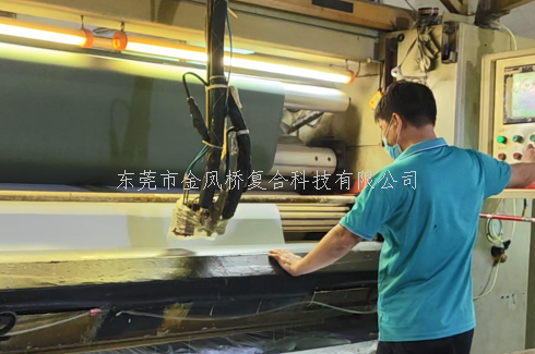 当单一面料遇上金凤桥复合TPU膜加工技术 当单一面料遇上金凤桥复合TPU膜加工技术